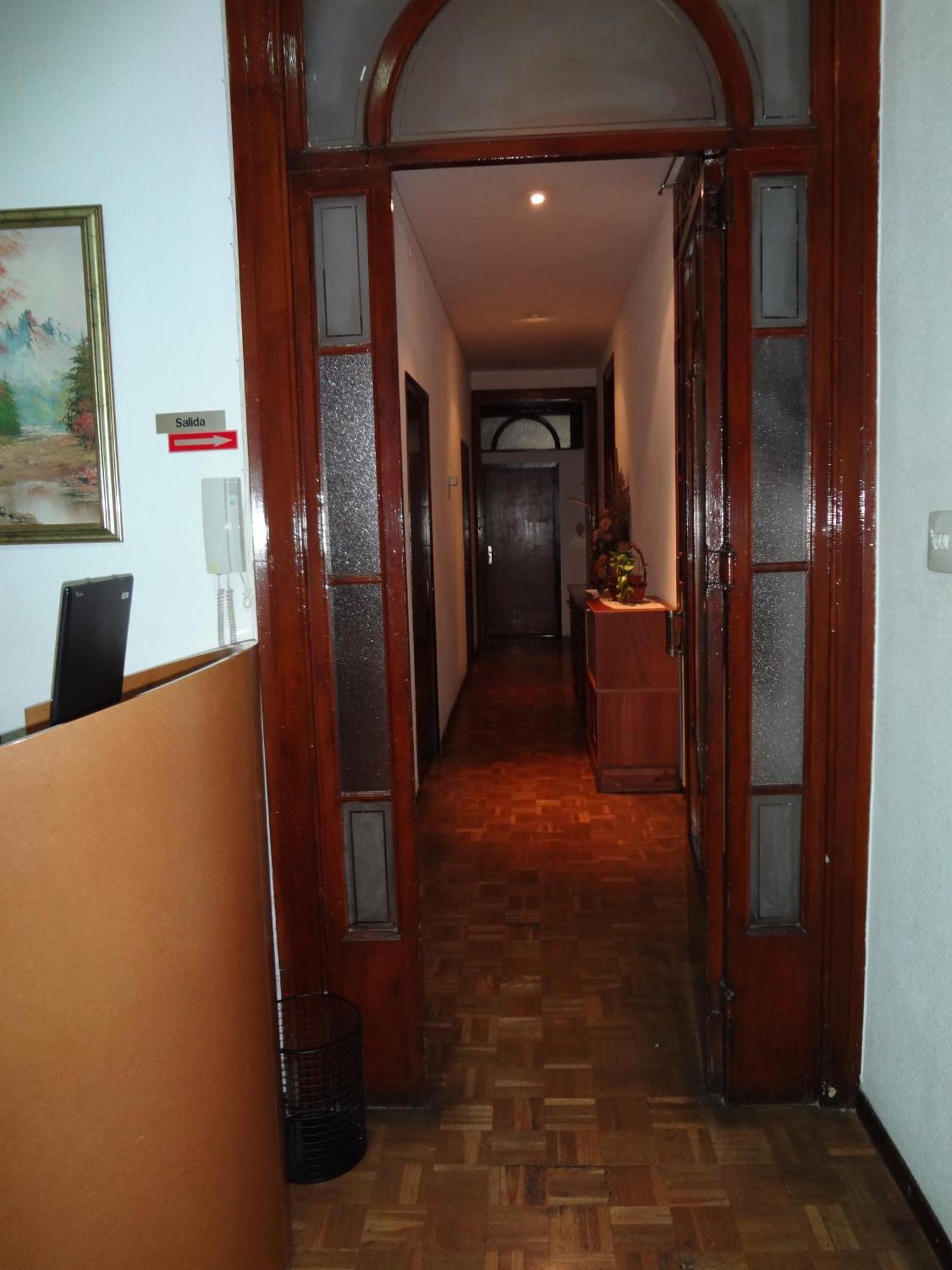 Hostal Lima Барселона Екстер'єр фото