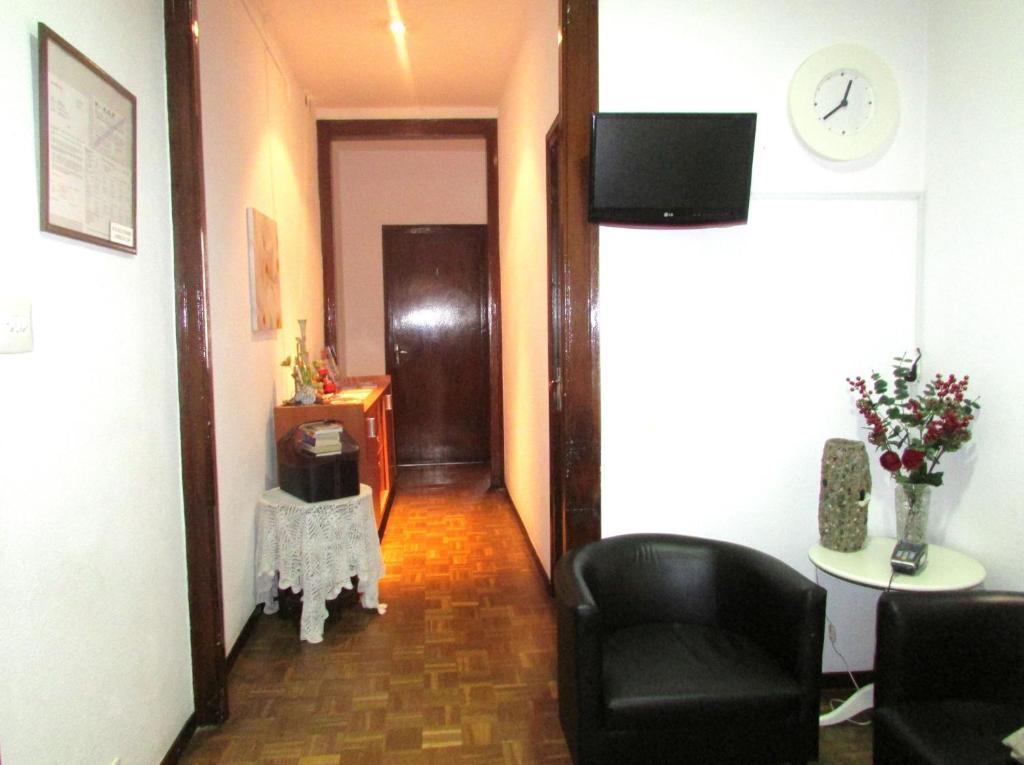 Hostal Lima Барселона Екстер'єр фото