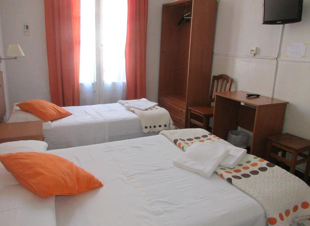 Hostal Lima Барселона Екстер'єр фото