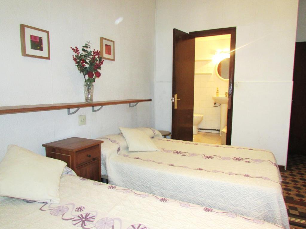 Hostal Lima Барселона Екстер'єр фото
